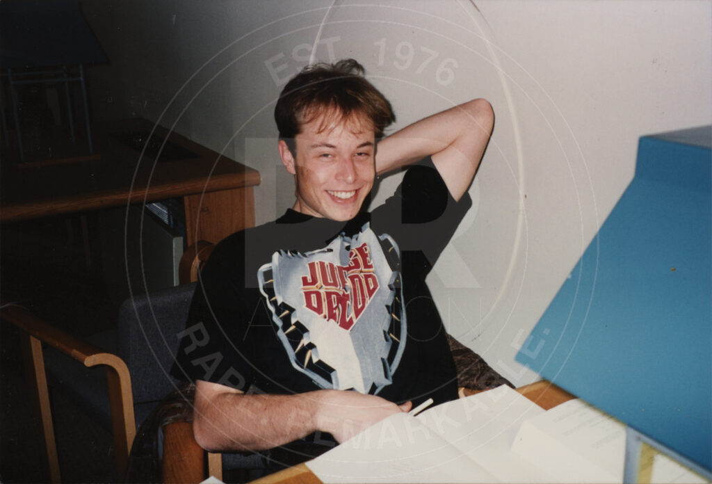 Gwynne's photo of Musk happily donning his Judge Dredd t-shirt.